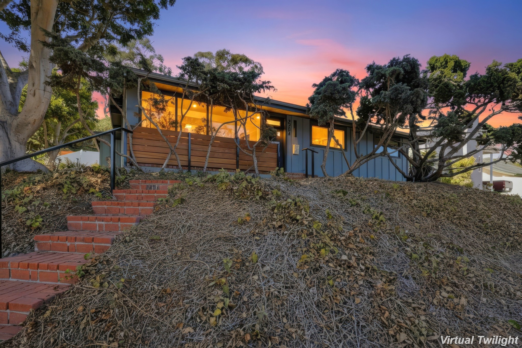 Virtual tour photo 44 of 43 for 2204 Rosecrans St
