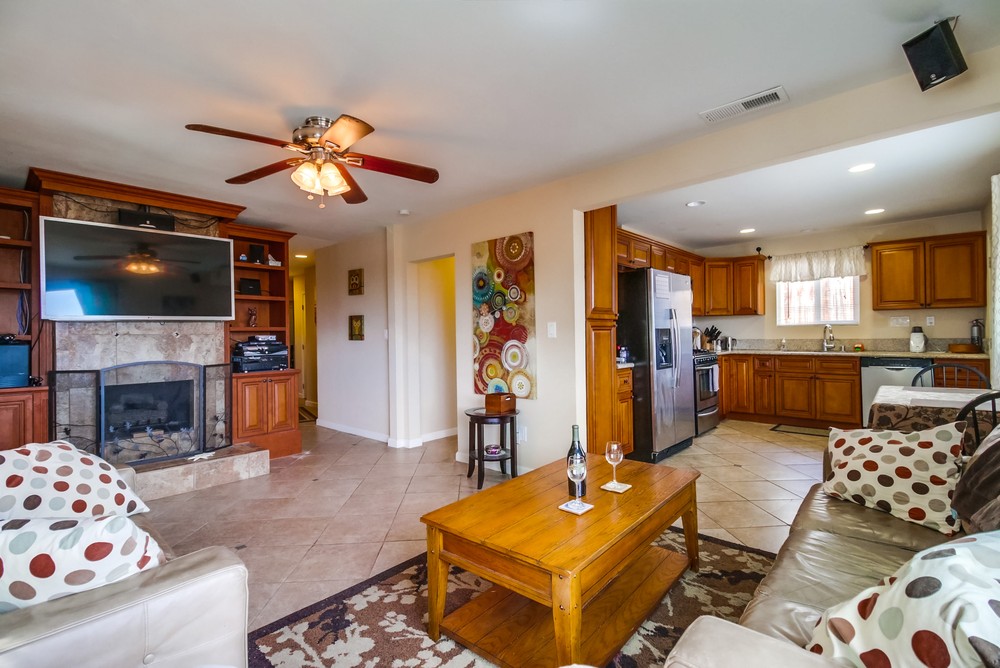 Virtual tour photo 13 of 42 for 2204 W Dunlop St