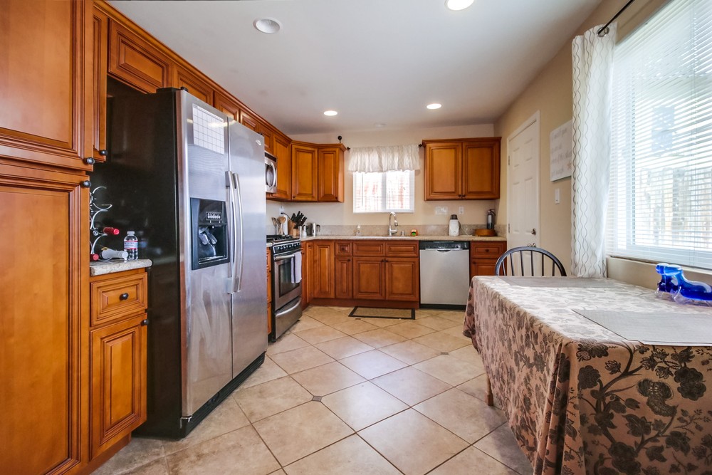 Virtual tour photo 14 of 42 for 2204 W Dunlop St