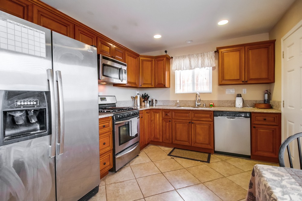 Virtual tour photo 15 of 42 for 2204 W Dunlop St