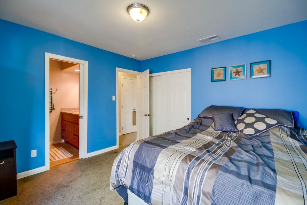 Virtual tour photo 22 of 42 for 2204 W Dunlop St
