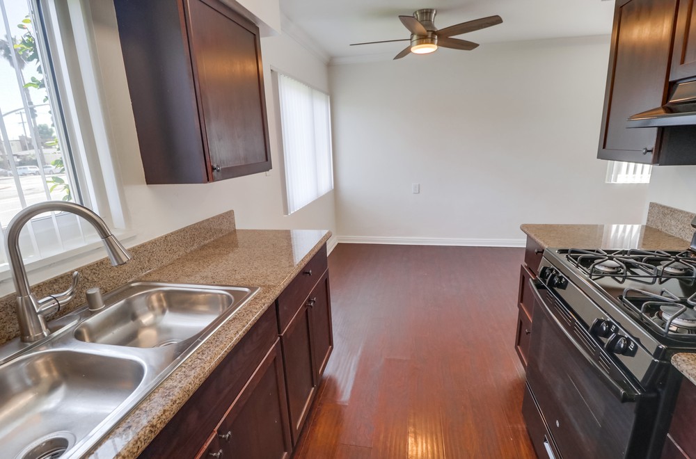 Virtual tour photo 25 of 36 for 2210 Grand Ave