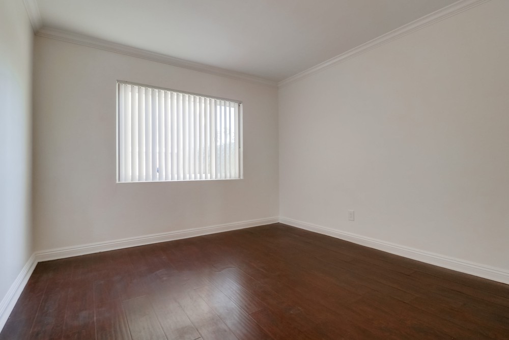 Virtual tour photo 27 of 36 for 2210 Grand Ave