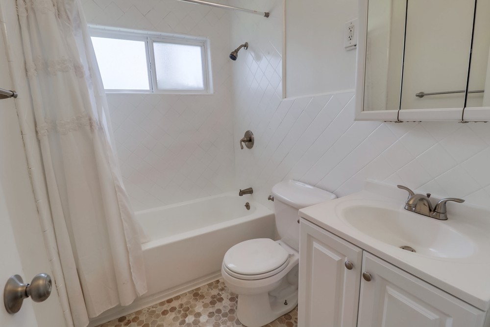 Virtual tour photo 35 of 36 for 2210 Grand Ave