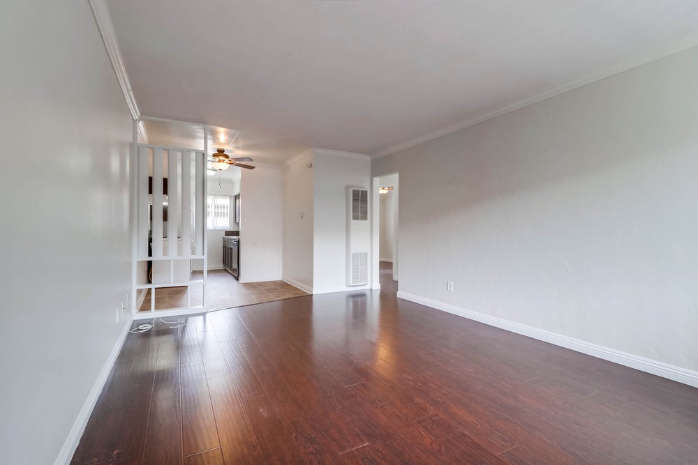 Virtual tour photo 10 of 31 for 2212 1/2 Grand Ave