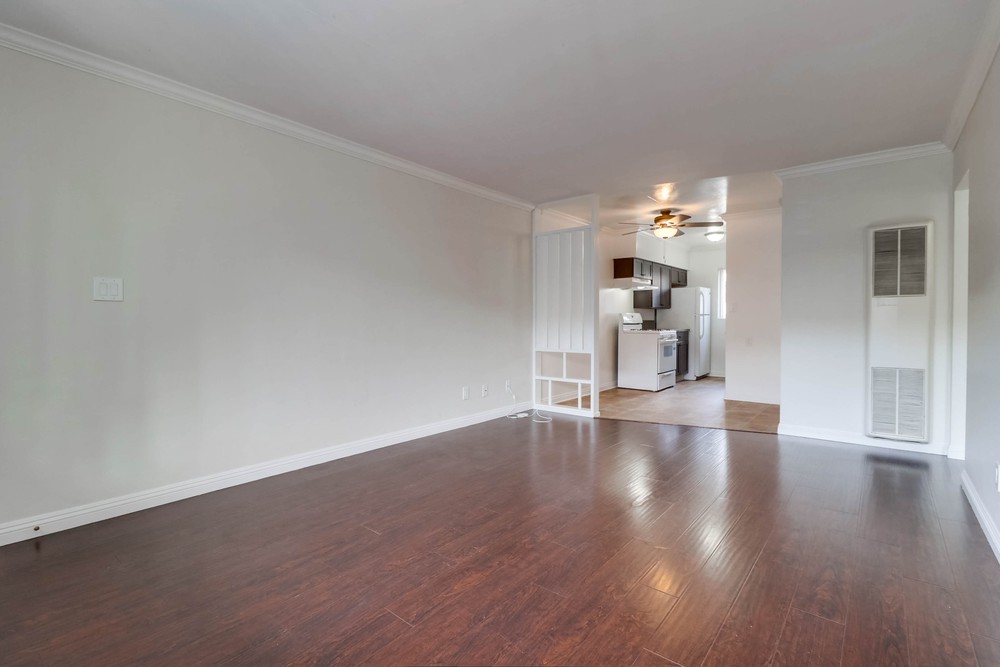 Virtual tour photo 11 of 31 for 2212 1/2 Grand Ave