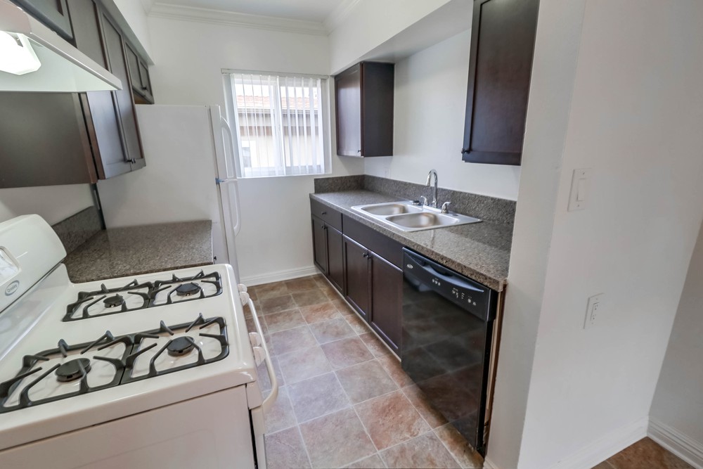 Virtual tour photo 16 of 31 for 2212 1/2 Grand Ave