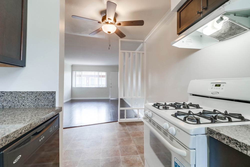 Virtual tour photo 20 of 31 for 2212 1/2 Grand Ave