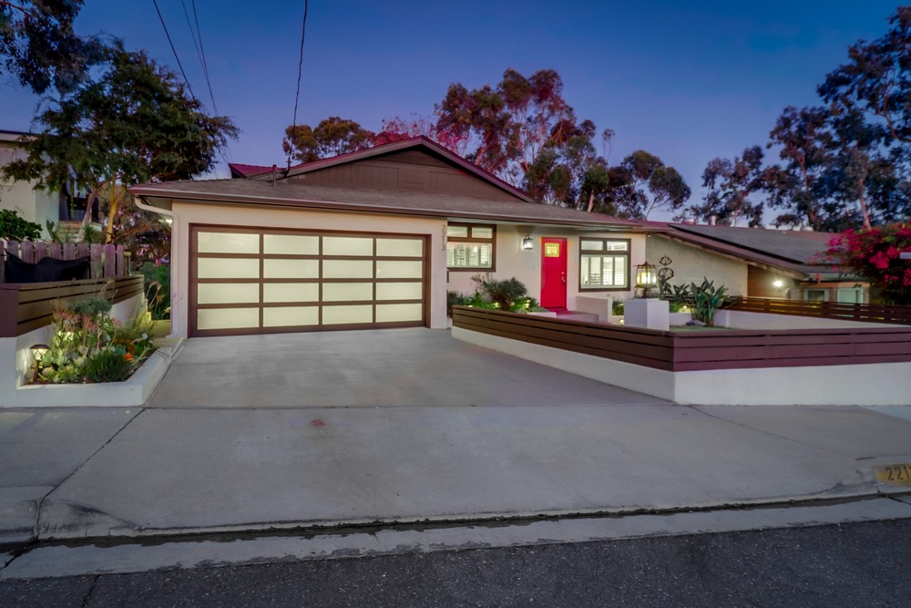 Virtual tour photo 3 of 92 for 2213 Westland Avenue