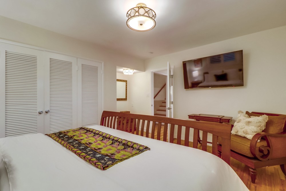 Virtual tour photo 39 of 92 for 2213 Westland Avenue