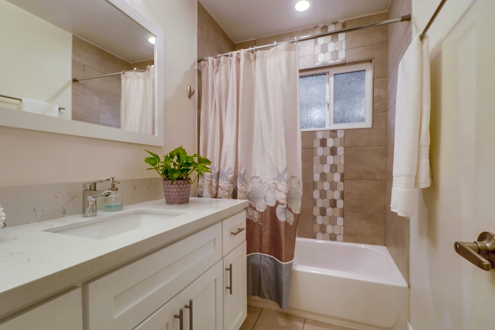 Virtual tour photo 45 of 92 for 2213 Westland Avenue
