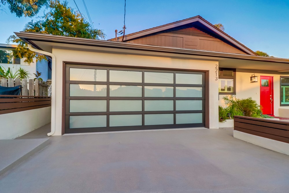 Virtual tour photo 75 of 92 for 2213 Westland Avenue
