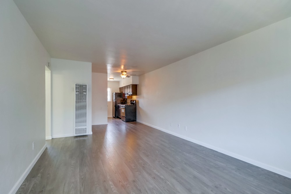 Virtual tour photo 12 of 29 for 2214 1/2 Grand Ave