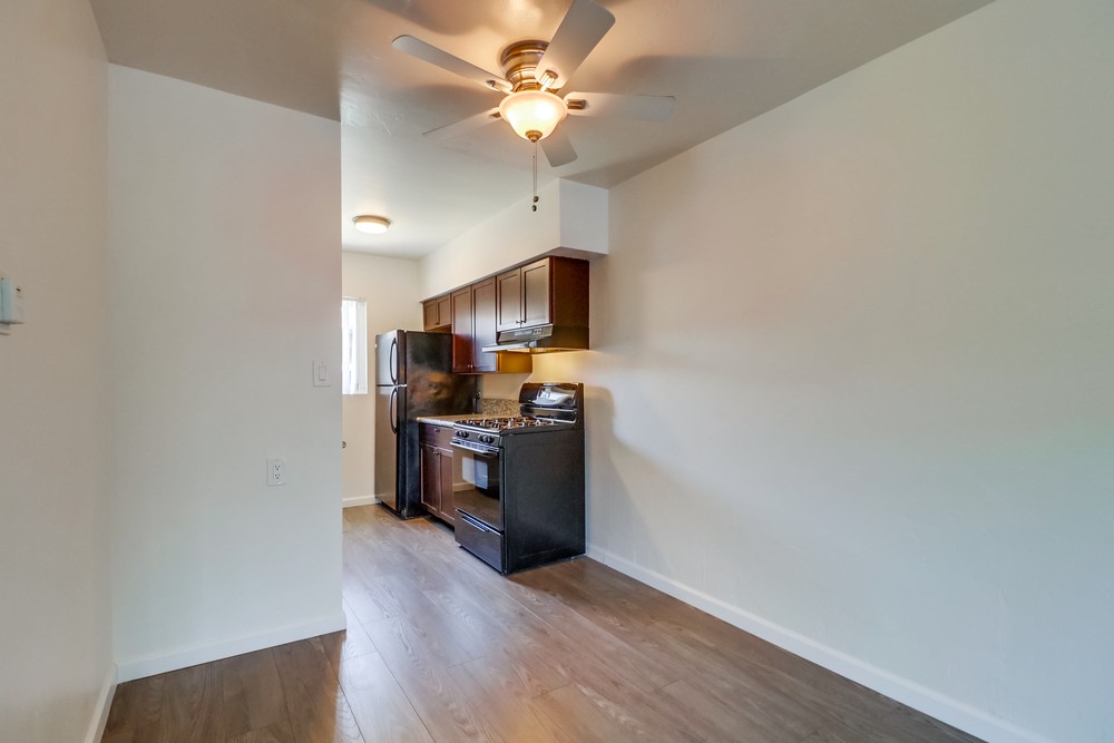 Virtual tour photo 13 of 29 for 2214 1/2 Grand Ave