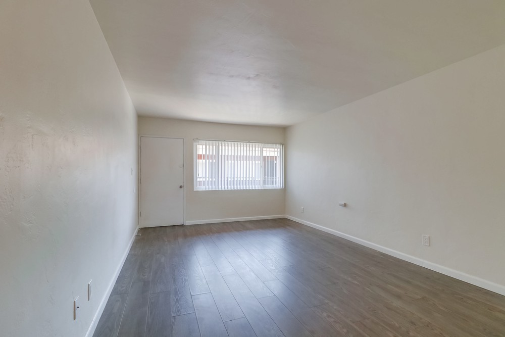 Virtual tour photo 14 of 29 for 2214 1/2 Grand Ave