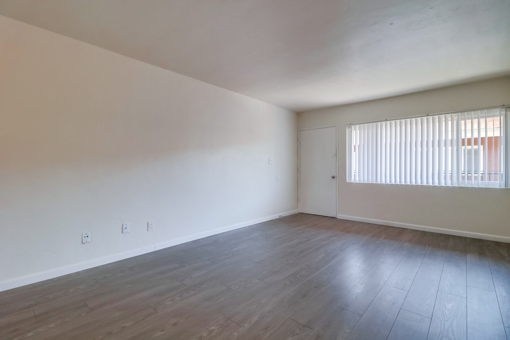 Virtual tour photo 15 of 29 for 2214 1/2 Grand Ave