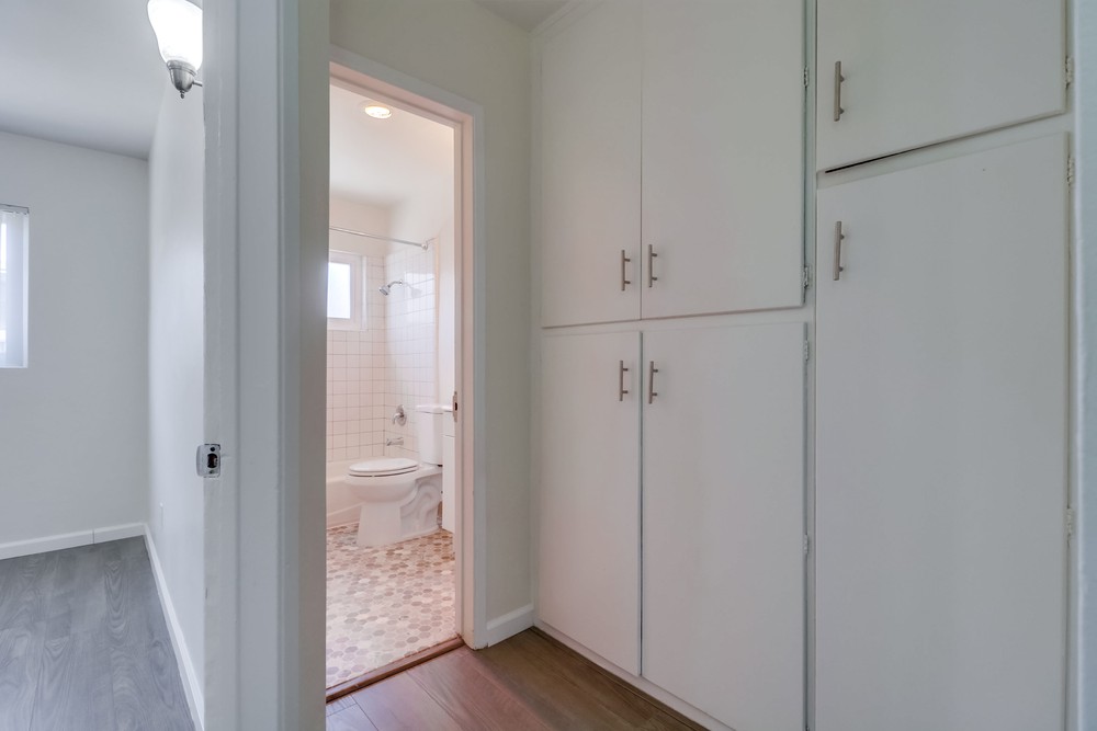 Virtual tour photo 26 of 29 for 2214 1/2 Grand Ave