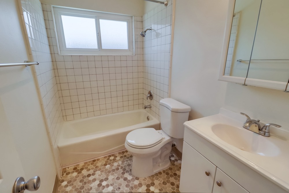 Virtual tour photo 28 of 29 for 2214 1/2 Grand Ave