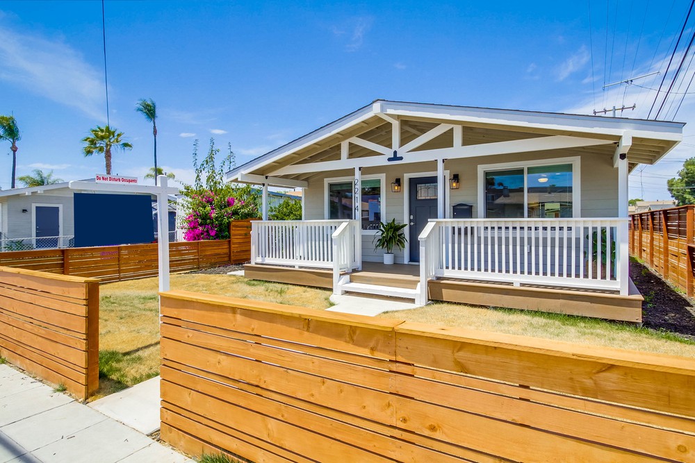 Virtual tour photo 1 of 60 for 2214 31st St