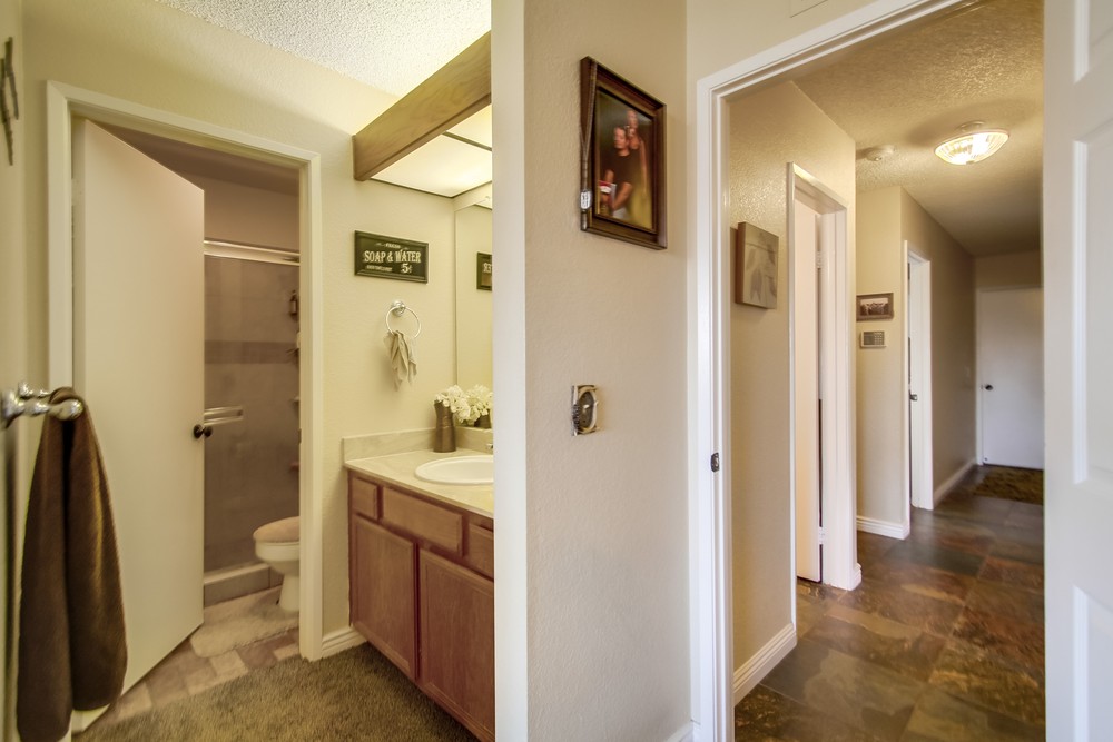 Virtual tour photo 31 of 60 for 2214 Lieder Dr