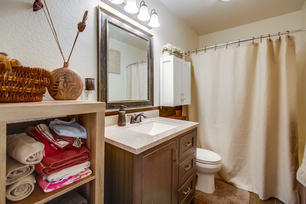 Virtual tour photo 37 of 60 for 2214 Lieder Dr