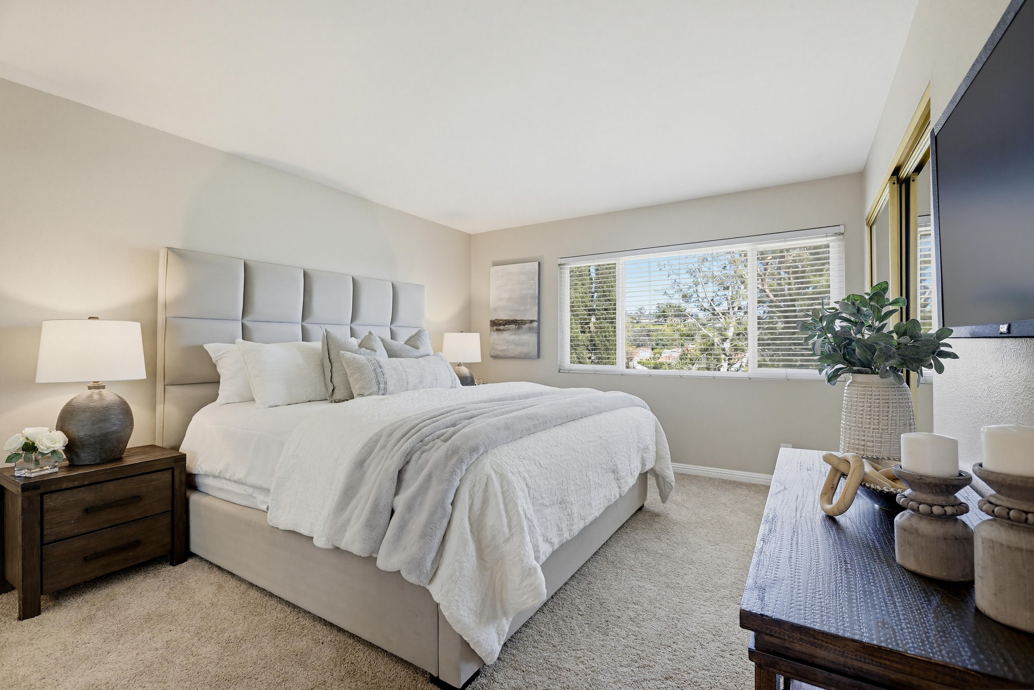 Virtual tour photo 28 of 76 for 22166 Summit Hill Dr #1