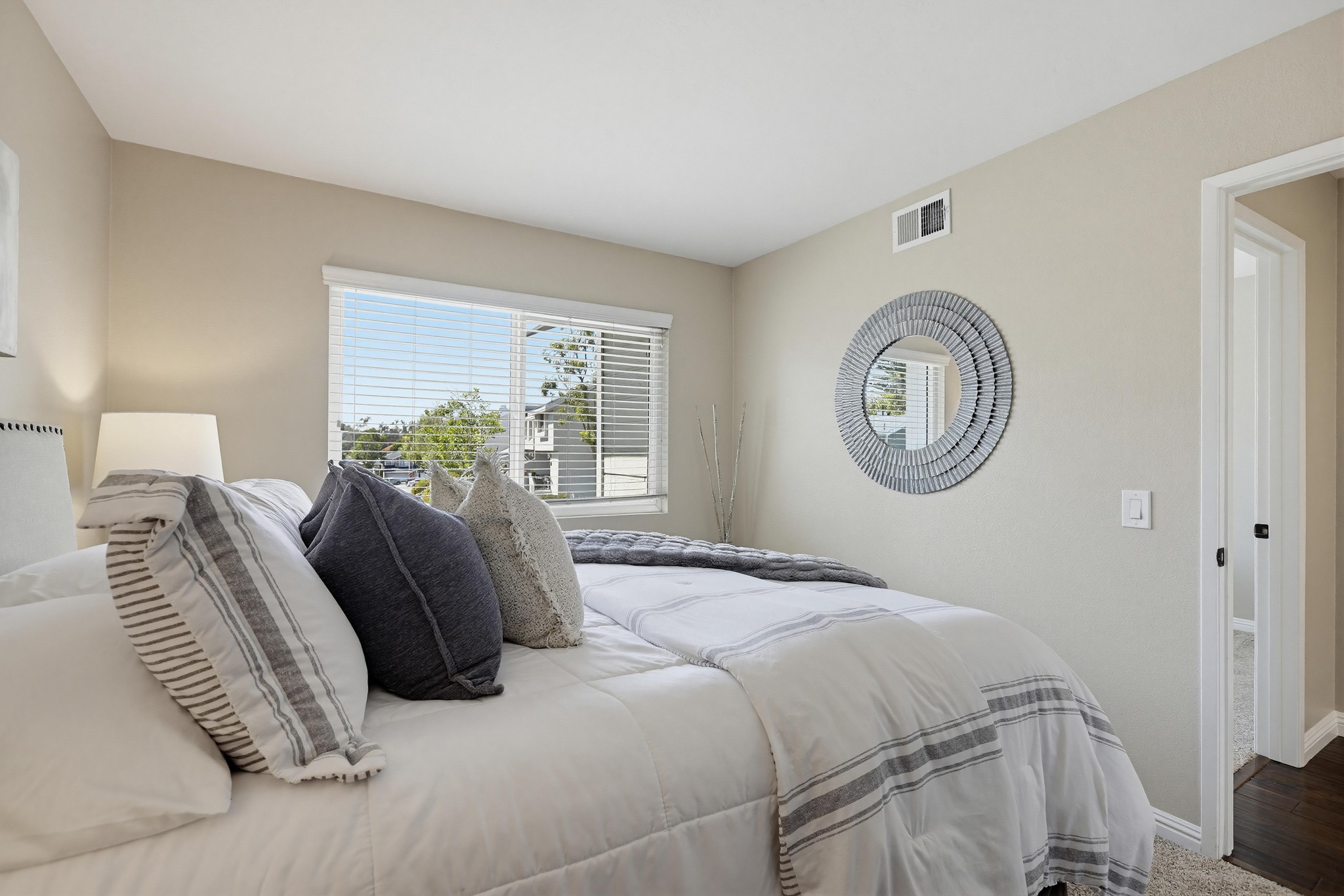 Virtual tour photo 37 of 76 for 22166 Summit Hill Dr #1