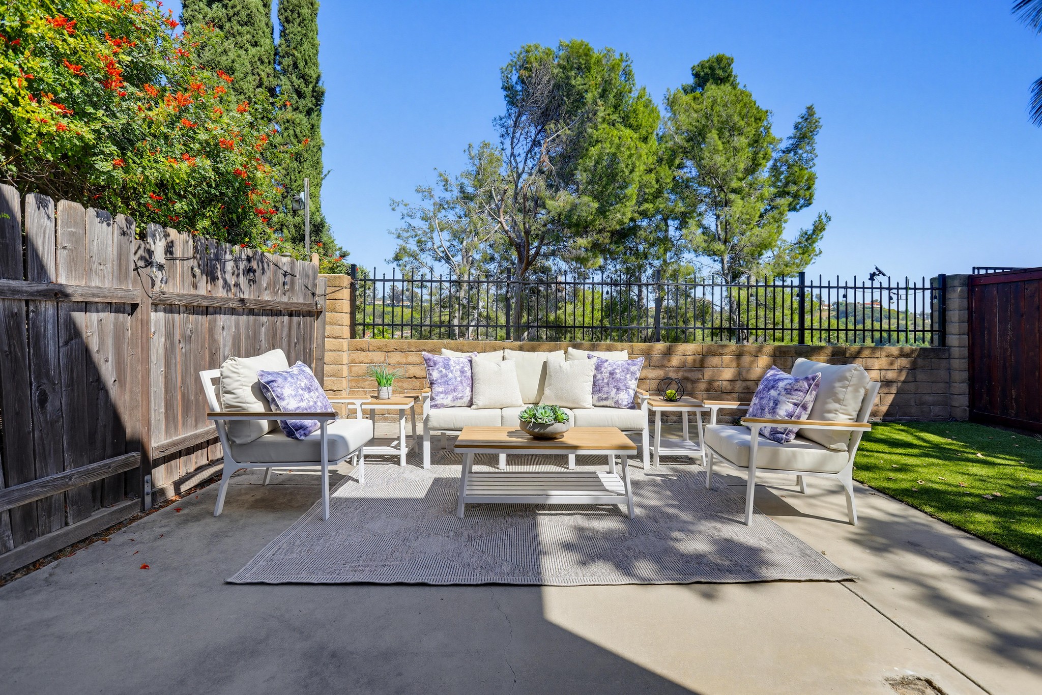 Virtual tour photo 50 of 76 for 22166 Summit Hill Dr #1