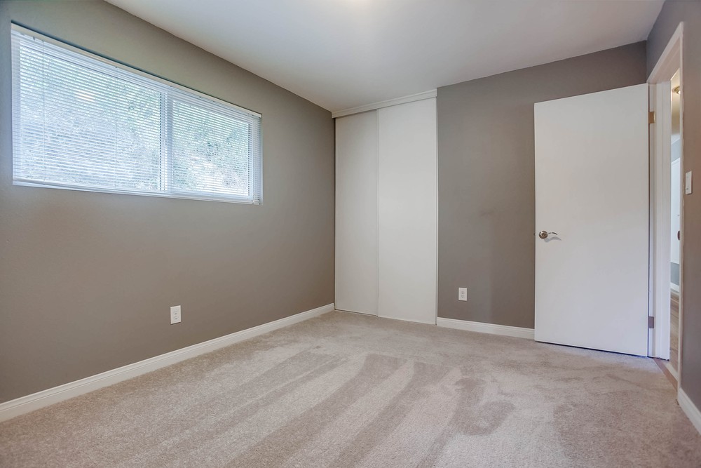 Virtual tour photo 37 of 52 for 2218 Bluebird St