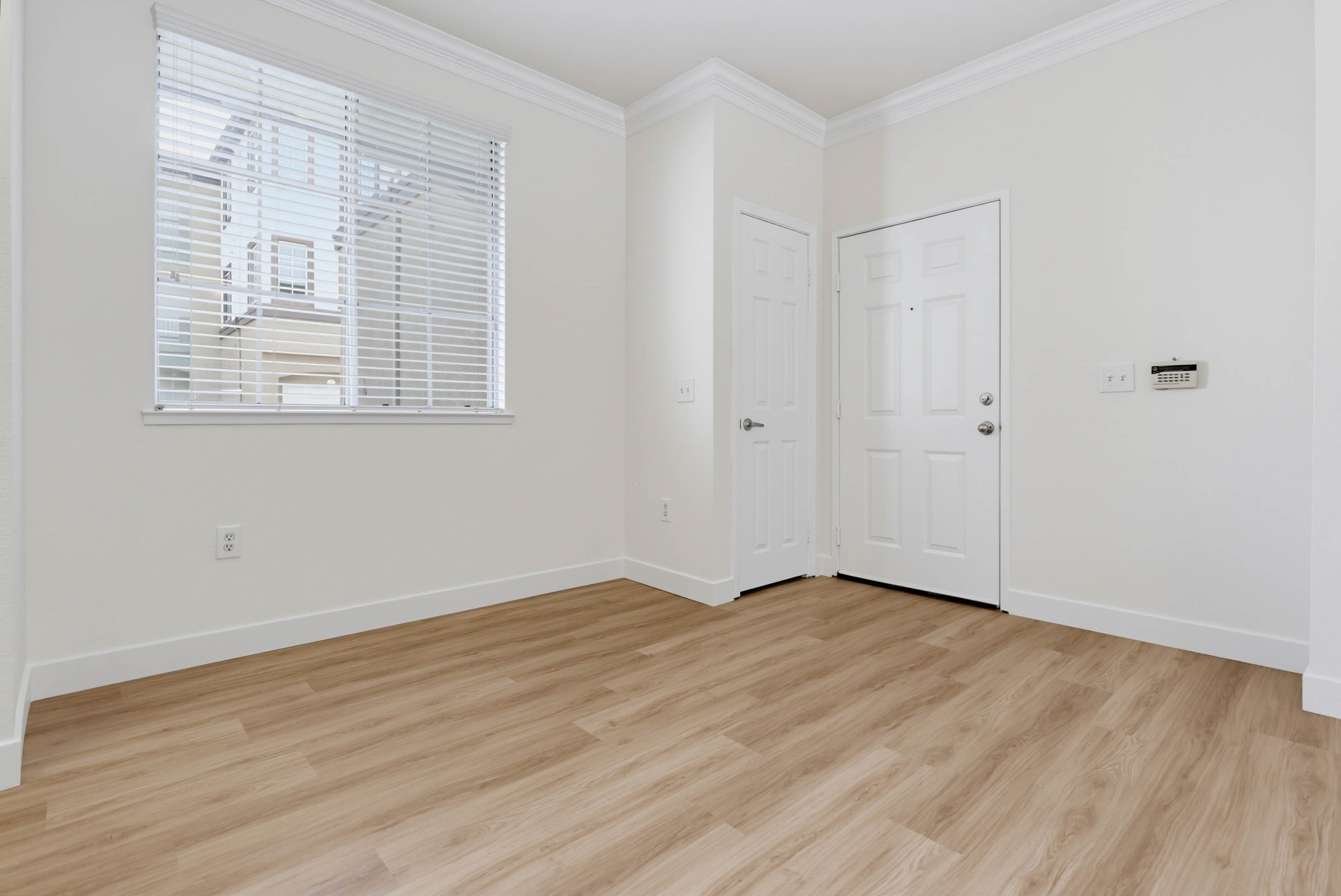 Virtual tour photo 9 of 32 for 2218 Gill Village Way