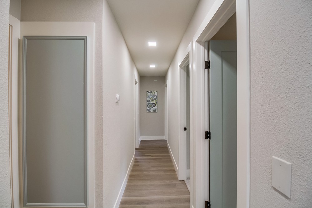 Virtual tour photo 27 of 59 for 222 Deep Dell Rd