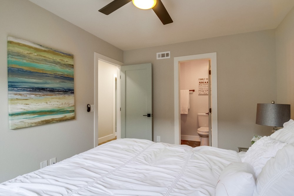 Virtual tour photo 31 of 59 for 222 Deep Dell Rd