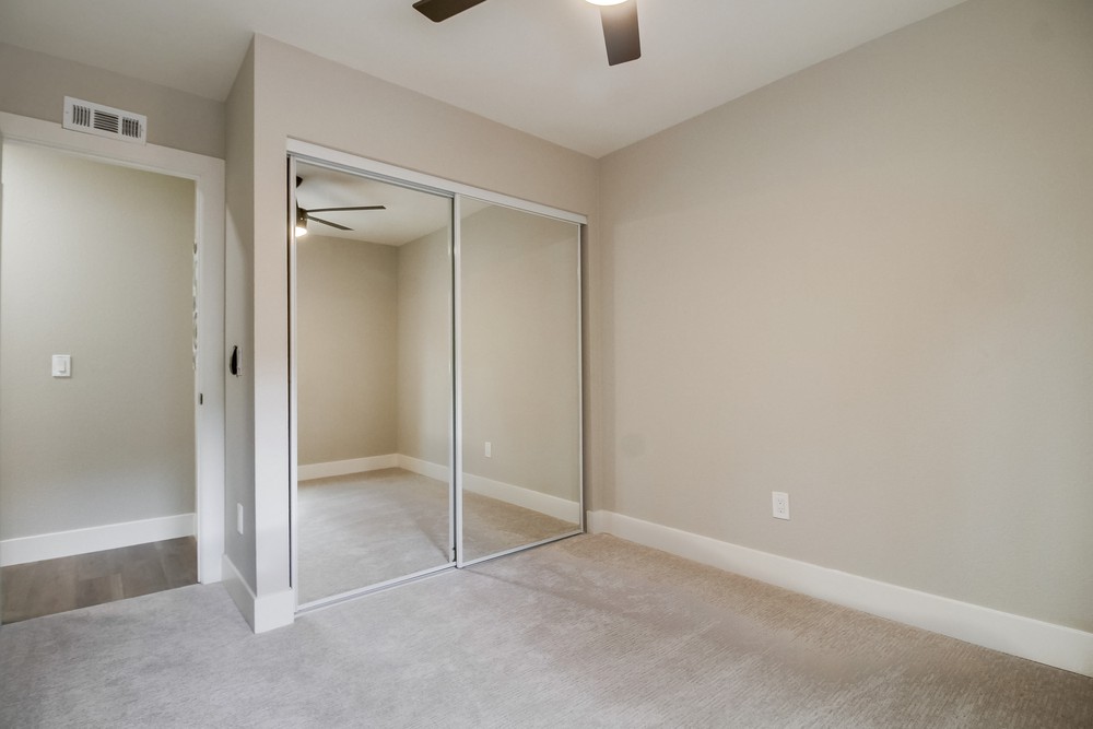 Virtual tour photo 42 of 59 for 222 Deep Dell Rd