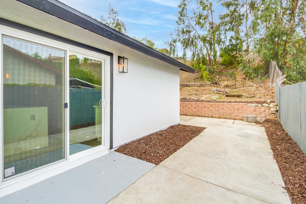 Virtual tour photo 49 of 59 for 222 Deep Dell Rd