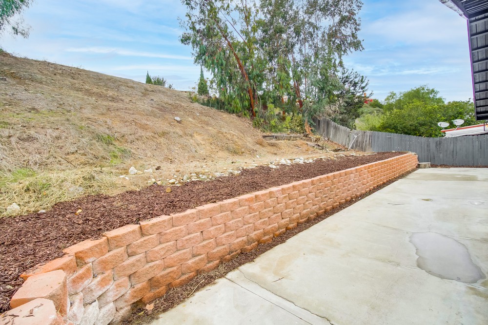 Virtual tour photo 54 of 59 for 222 Deep Dell Rd