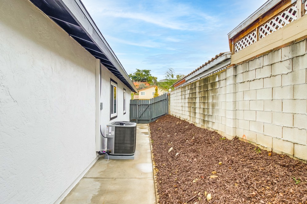 Virtual tour photo 59 of 59 for 222 Deep Dell Rd