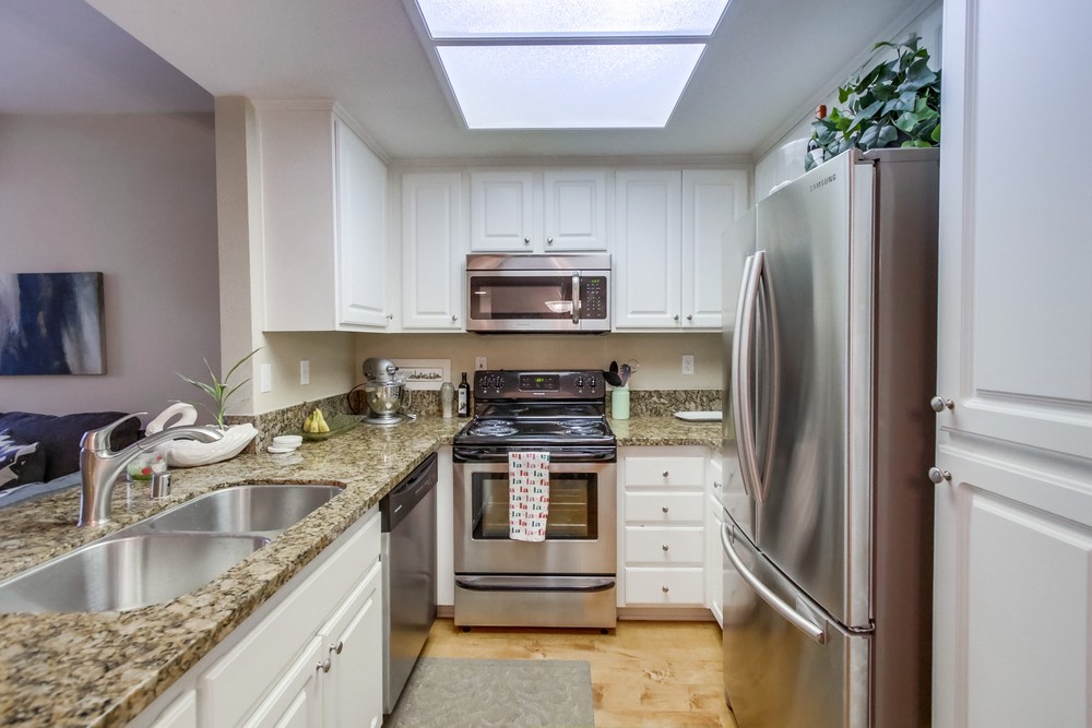 Virtual tour photo 18 of 37 for 2220 Camino De La Reina #111
