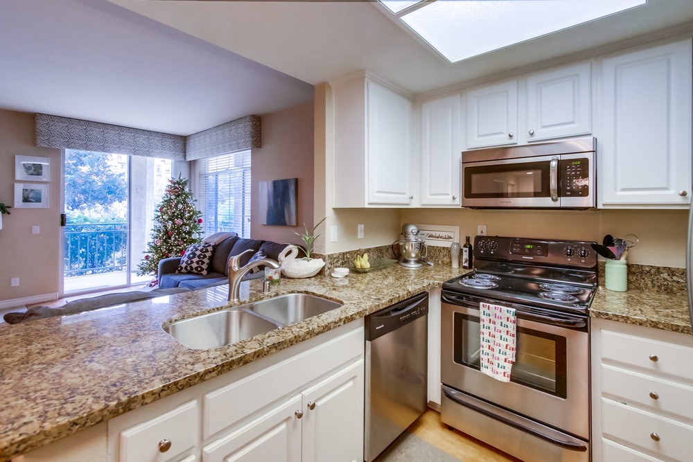 Virtual tour photo 19 of 37 for 2220 Camino De La Reina #111