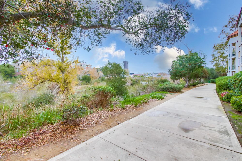Virtual tour photo 36 of 37 for 2220 Camino De La Reina #111