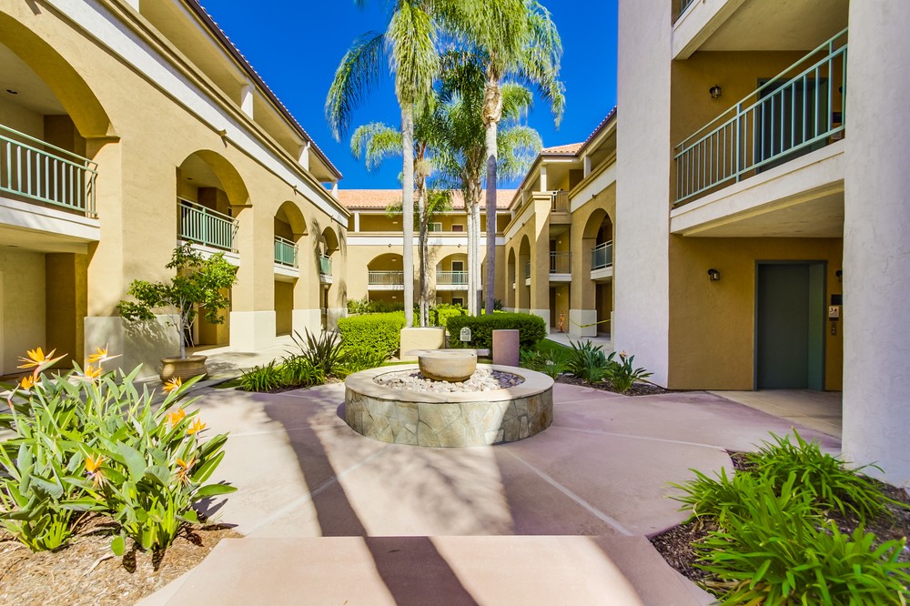 Virtual tour photo 1 of 30 for 2220 Camino De La Reina #206
