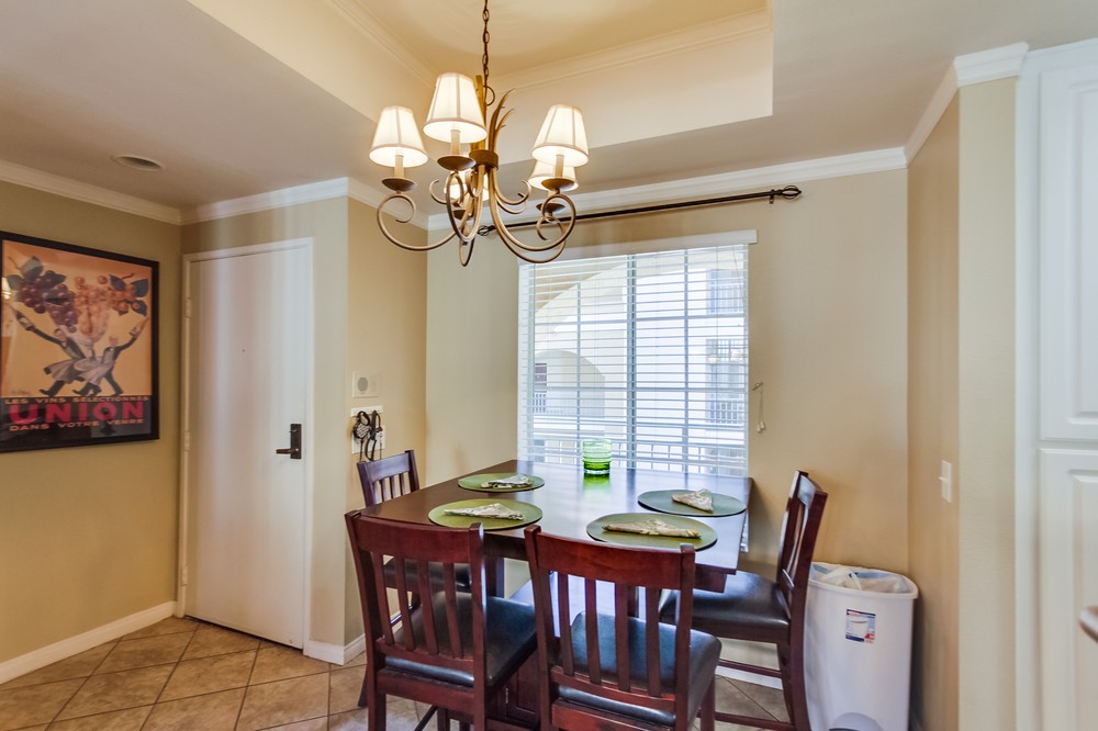 Virtual tour photo 10 of 30 for 2220 Camino De La Reina #206