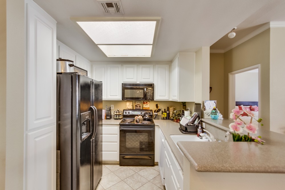 Virtual tour photo 13 of 30 for 2220 Camino De La Reina #206