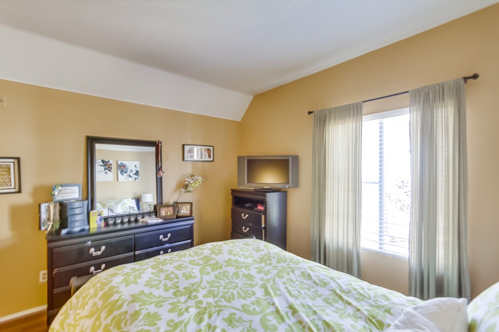 Virtual tour photo 25 of 30 for 2220 Camino De La Reina #206