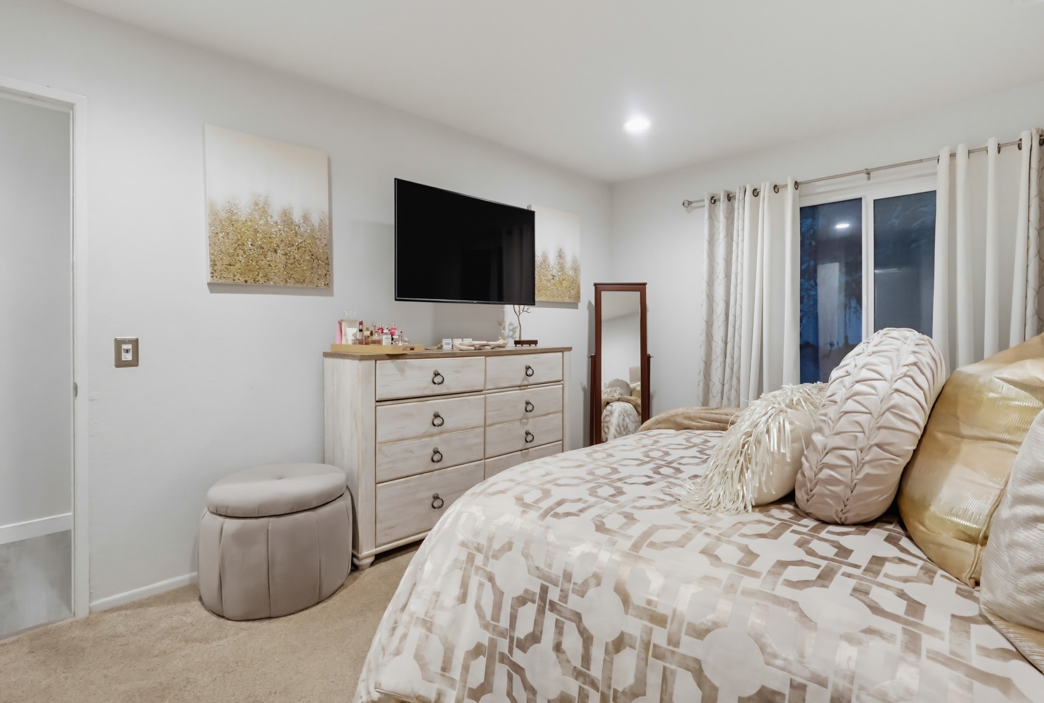 Virtual tour photo 48 of 103 for 22232 S Vermont Ave #104