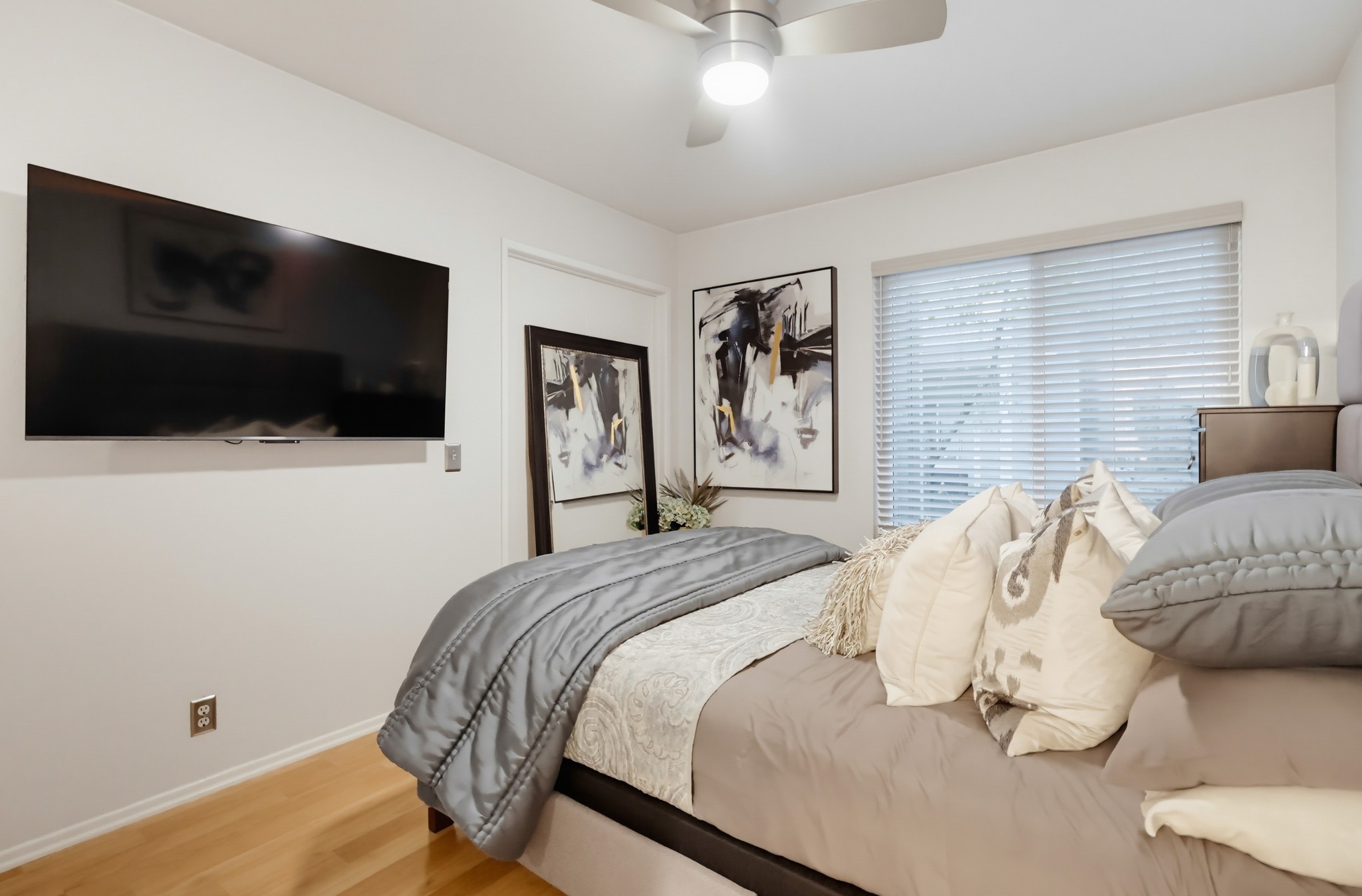 Virtual tour photo 54 of 103 for 22232 S Vermont Ave #104