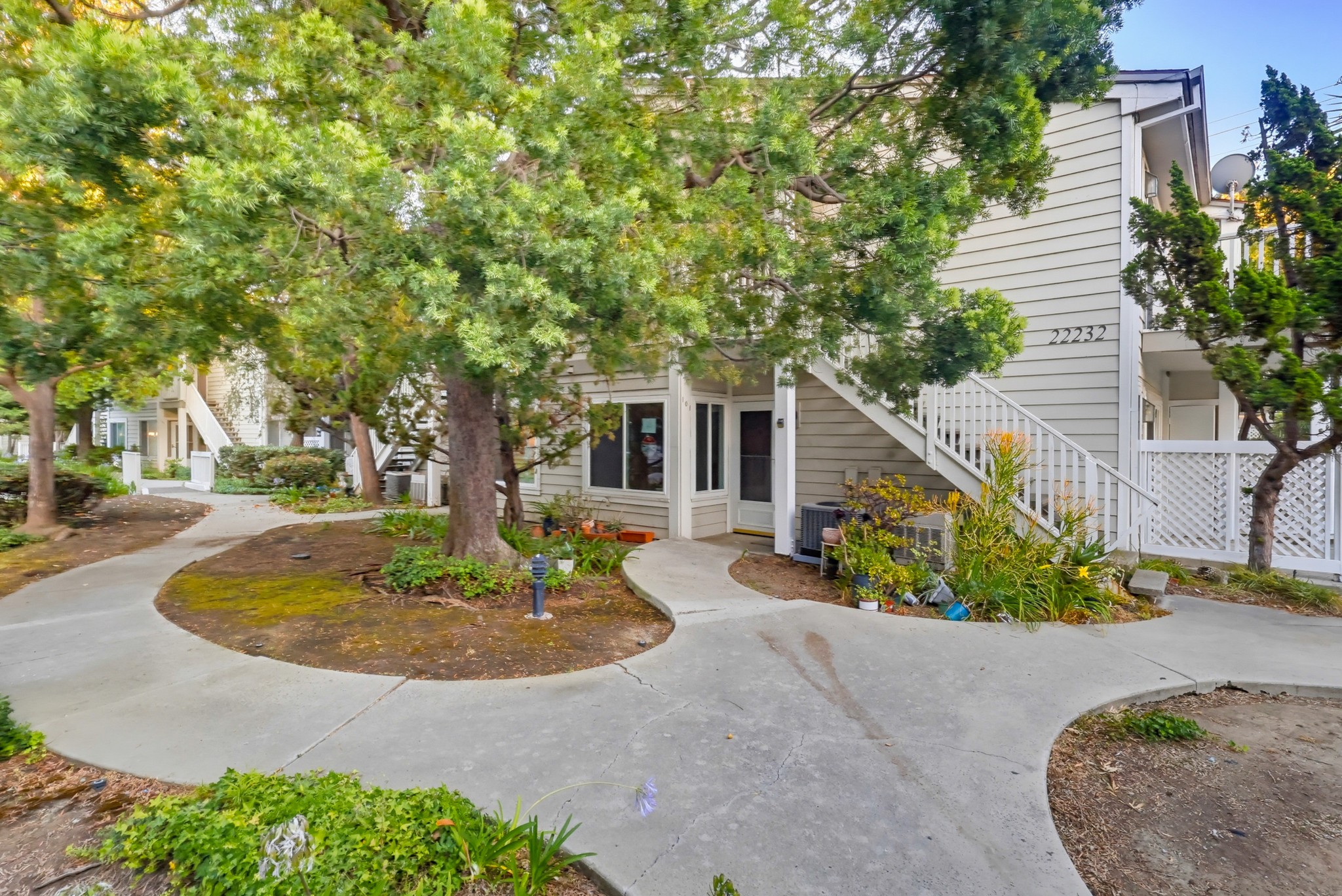 Virtual tour photo 67 of 103 for 22232 S Vermont Ave #104