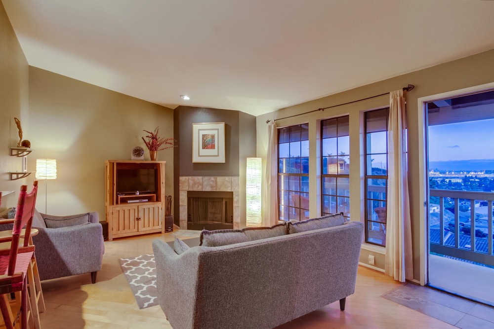 Virtual tour photo 5 of 66 for 2225 Linwood St