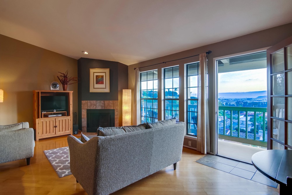 Virtual tour photo 6 of 66 for 2225 Linwood St