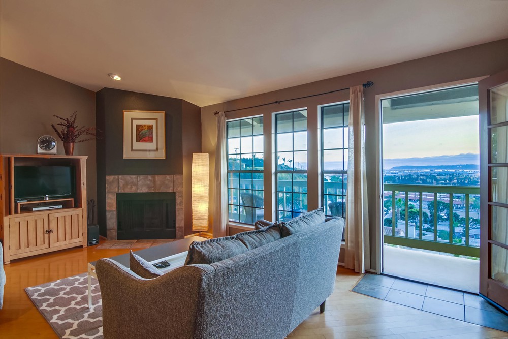 Virtual tour photo 7 of 66 for 2225 Linwood St