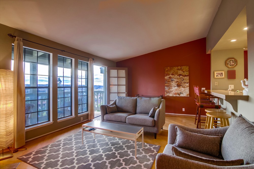Virtual tour photo 12 of 66 for 2225 Linwood St